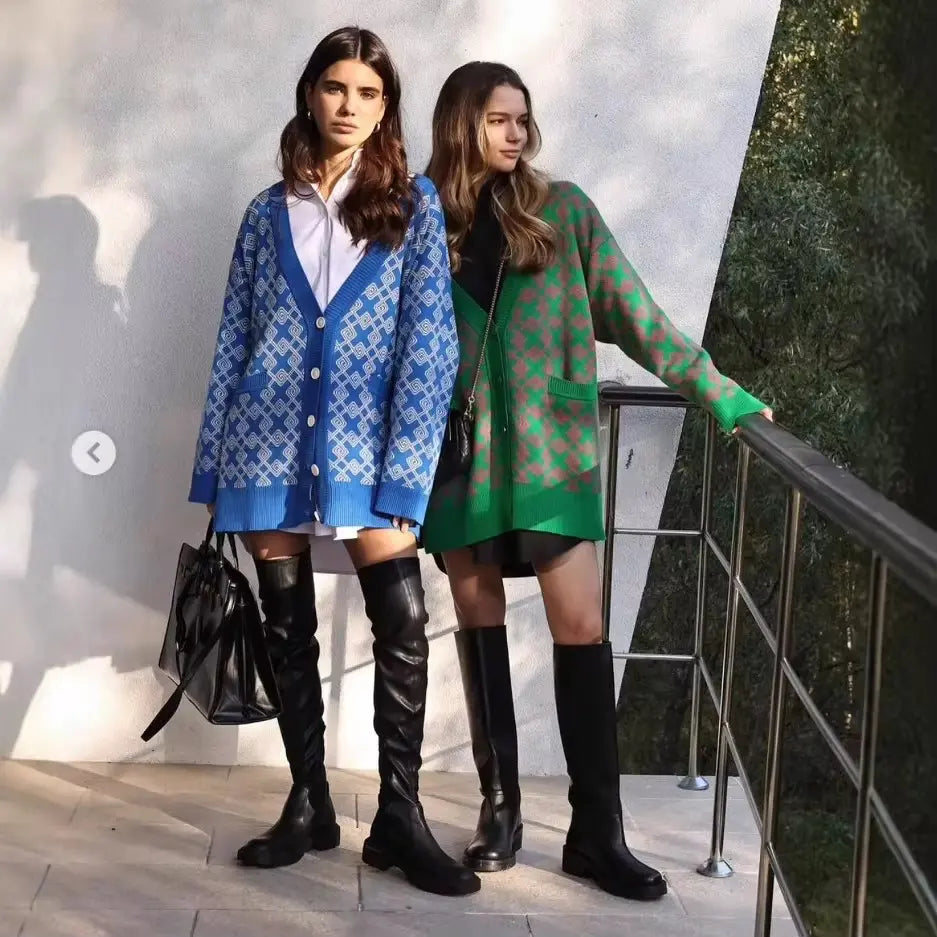 Daverri Fashions Geometric Pattern Button-Down Cardigan