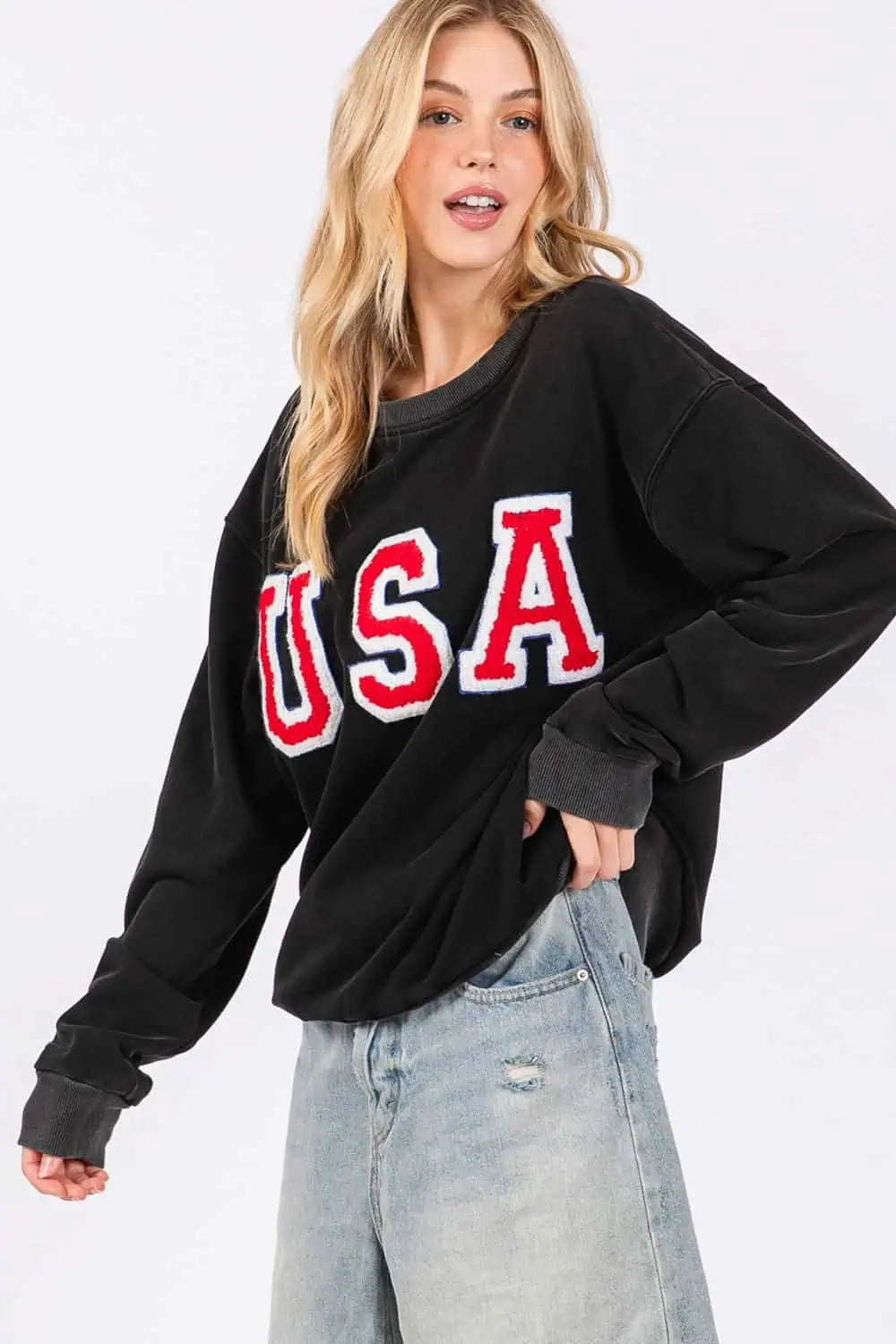 SAGE + FIG USA Letter Patch Round Neck Sweatshirt Sweatshirts