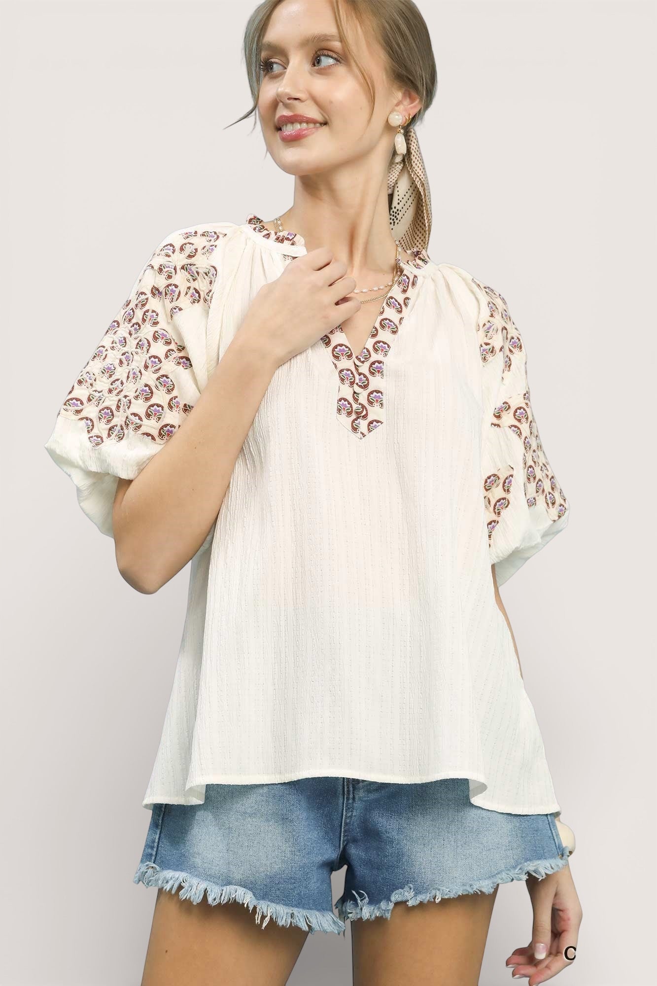 Umgee embroidered sleeve contrast trim top with white paisley blouse