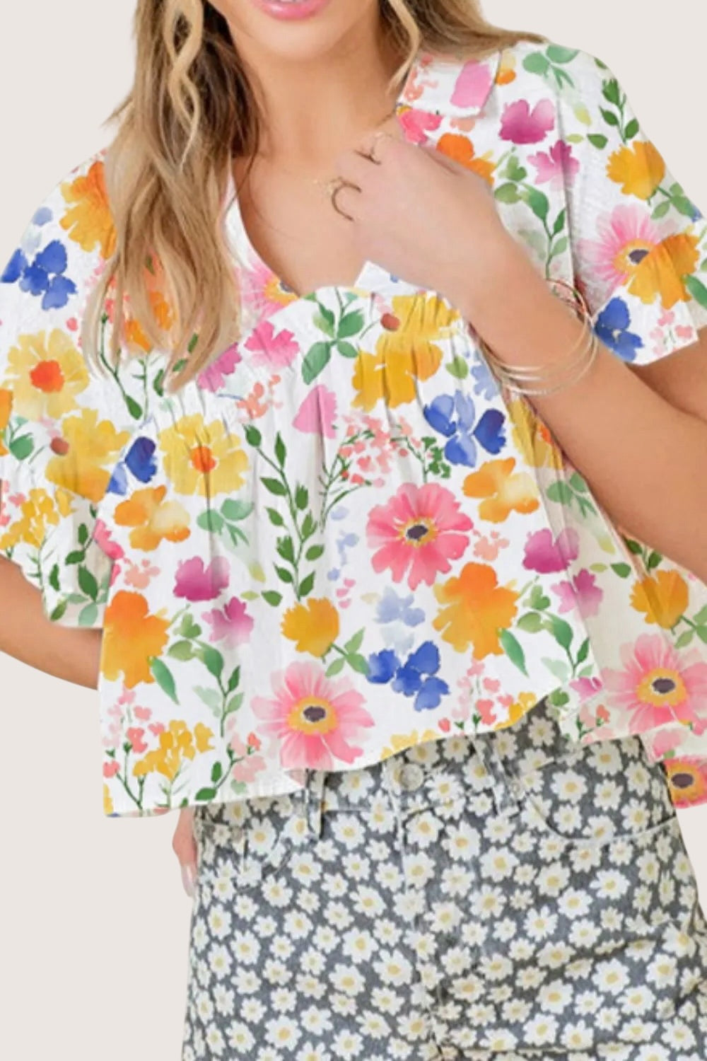 Daverri Floral Boxy Fit Ruffled Short Sleeve Blouse