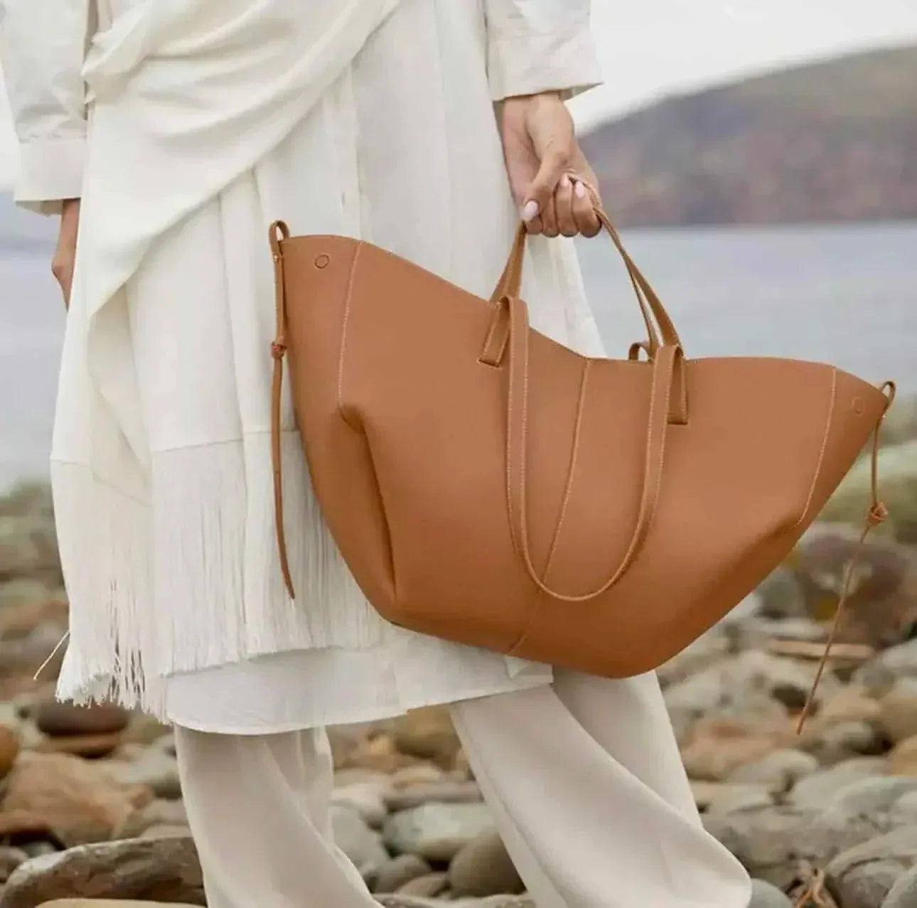 Vegan Leather Tote Bag - DAVERRI FASHIONS