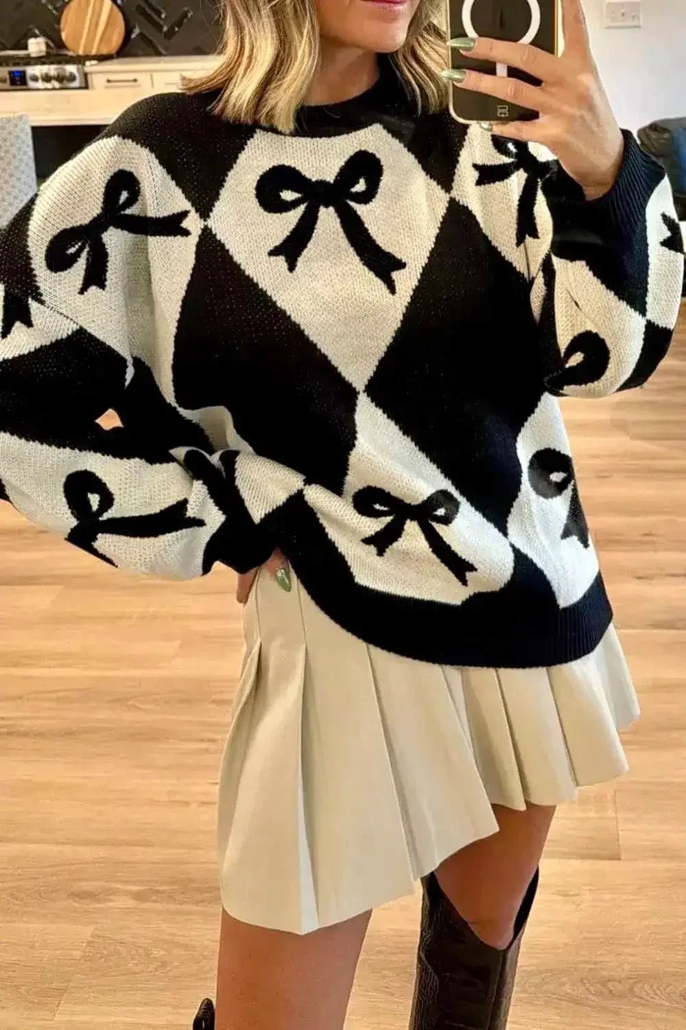 Bow Pattern Long Sleeve Contrast Sweater - DAVERRI FASHIONS