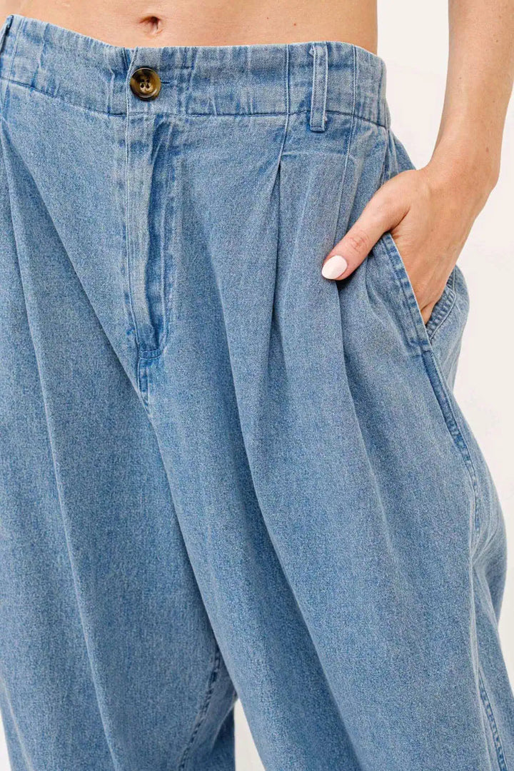 And The Why Elastic Back Pleated Baggy Jeans Bottoms