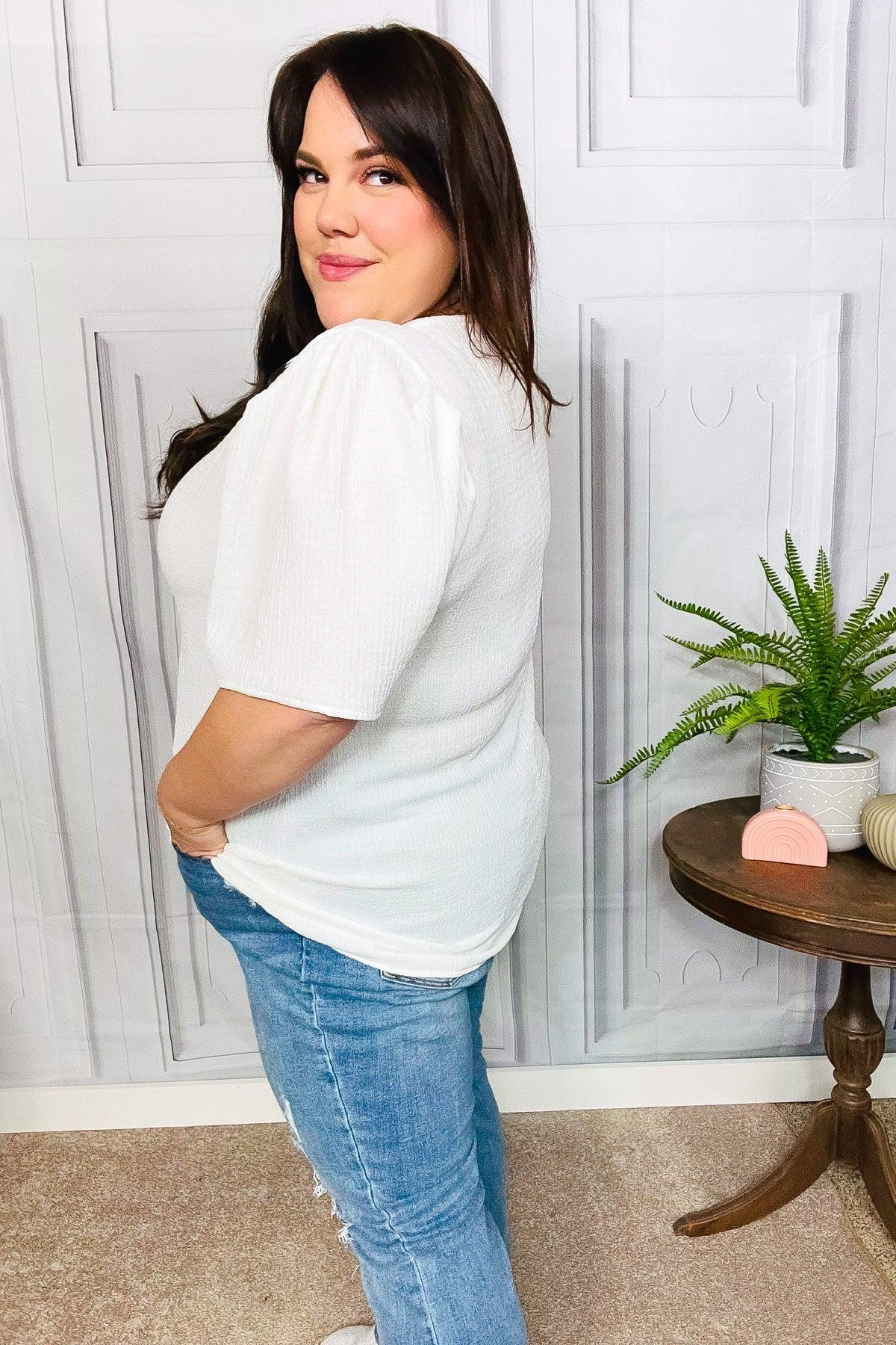 Stand Out White Crinkle Textured Woven Puff Sleeve Top | Daverri Fashions