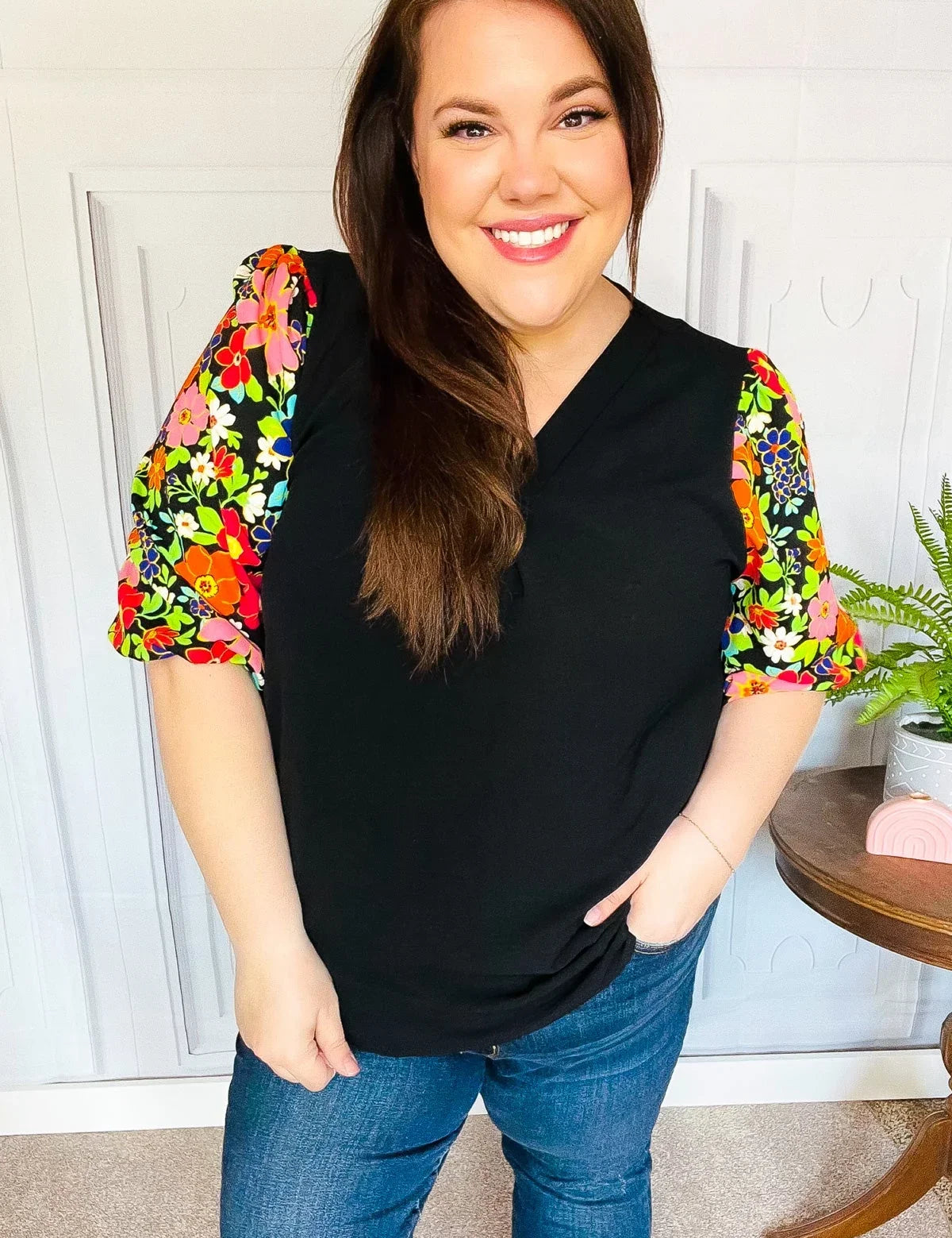 Eyes On You Black Floral Puff Sleeve V Neck Top | Daverri Fashions