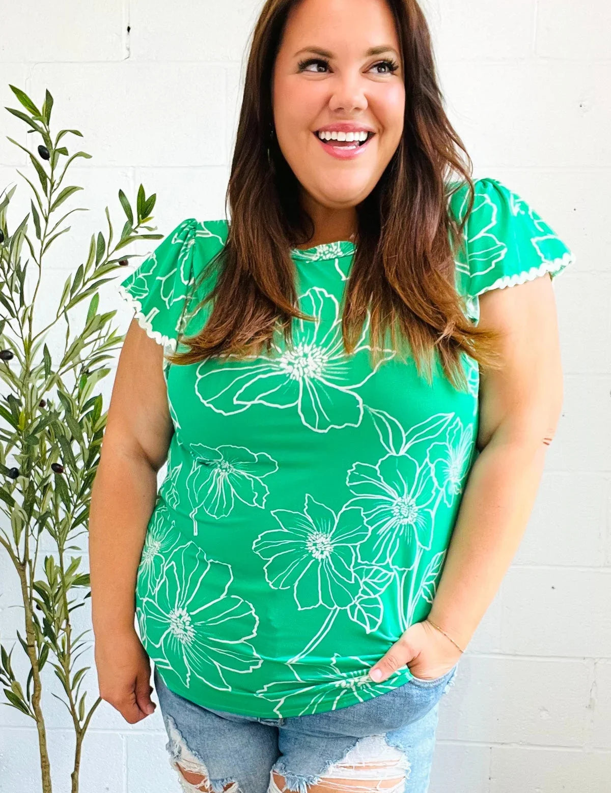 Follow Me Emerald Floral Ric Rac Trim Flutter Sleeve Top | Daverri Fashions