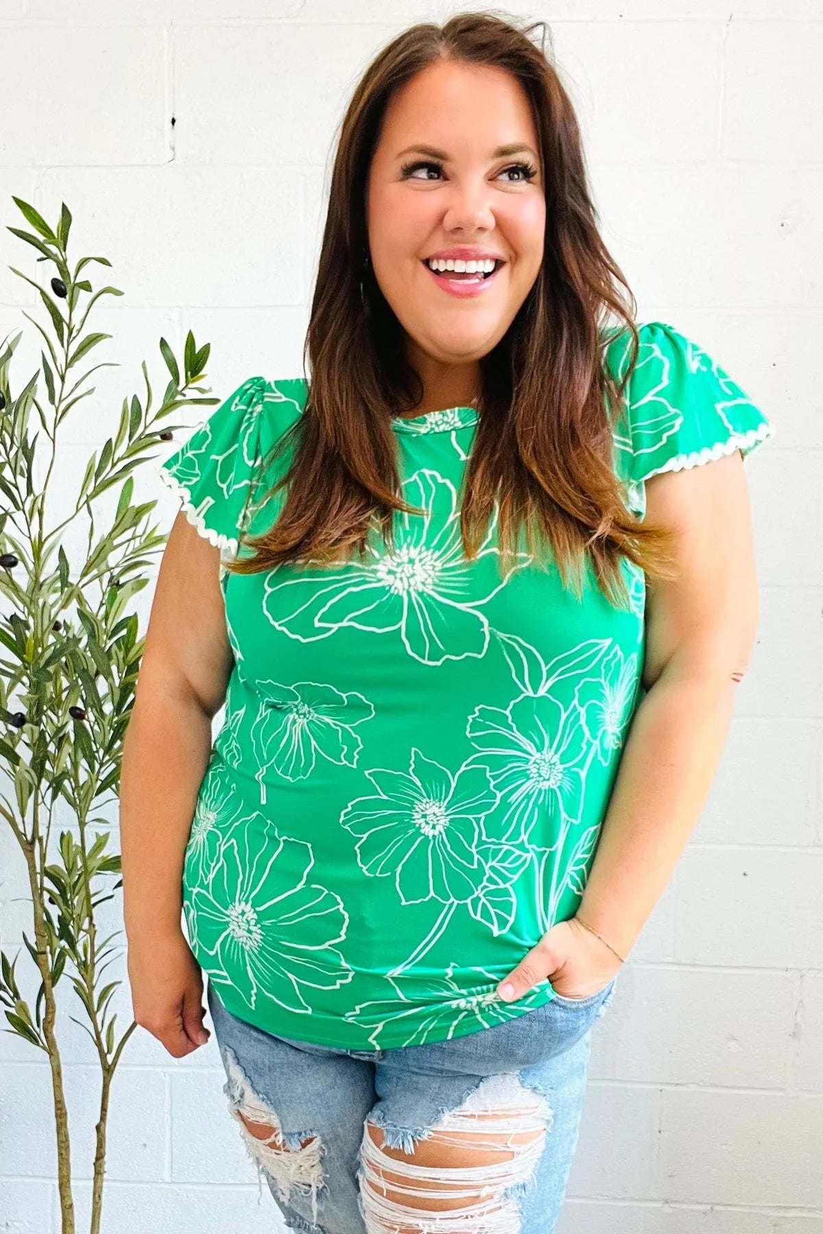 Follow Me Emerald Floral Ric Rac Trim Flutter Sleeve Top | Daverri Fashions