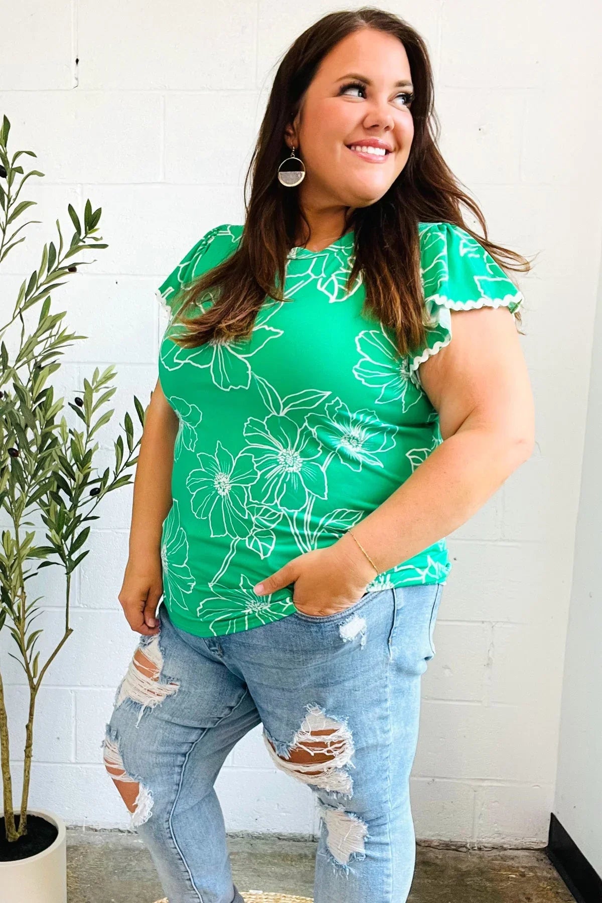 Follow Me Emerald Floral Ric Rac Trim Flutter Sleeve Top | Daverri Fashions