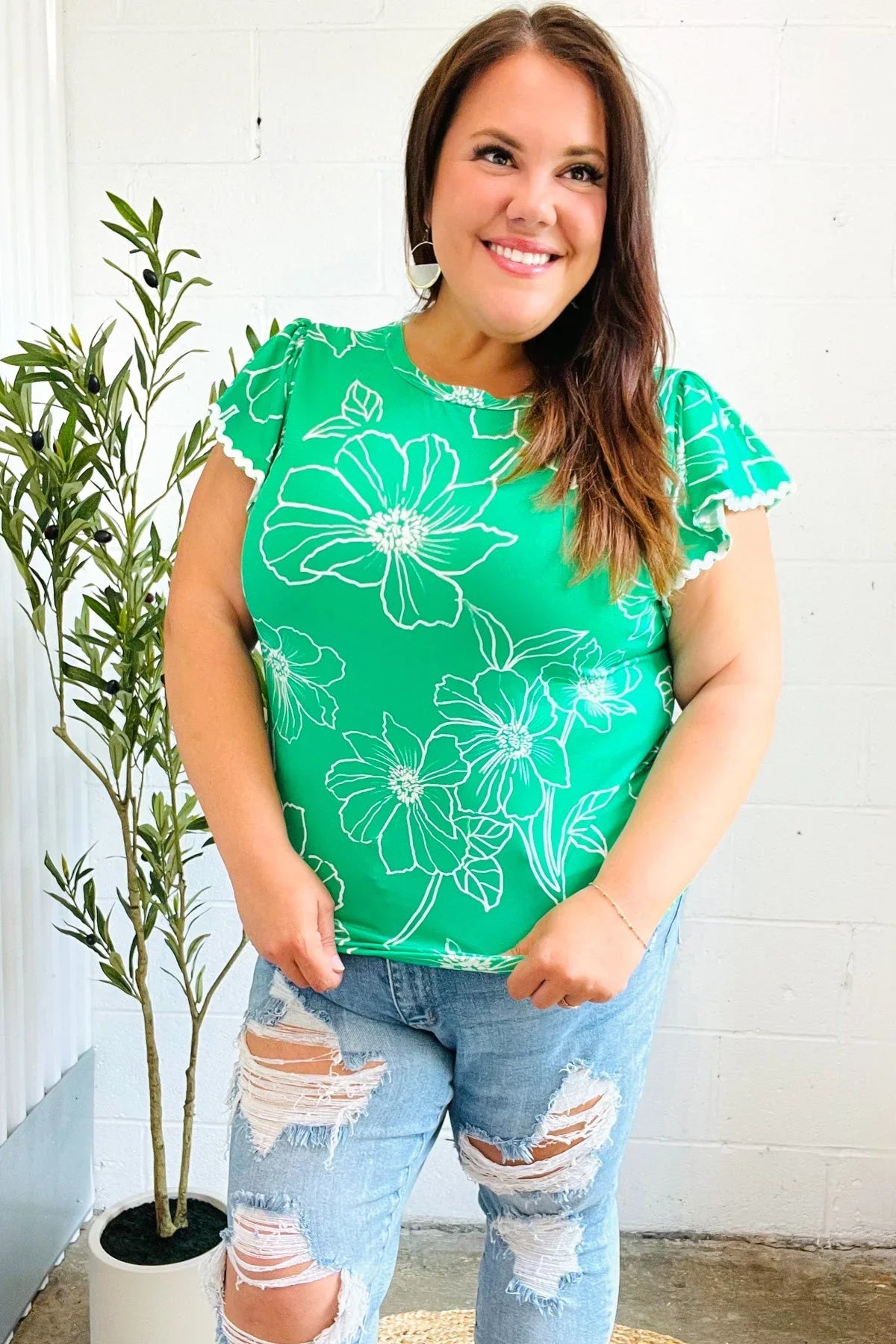 Follow Me Emerald Floral Ric Rac Trim Flutter Sleeve Top | Daverri Fashions