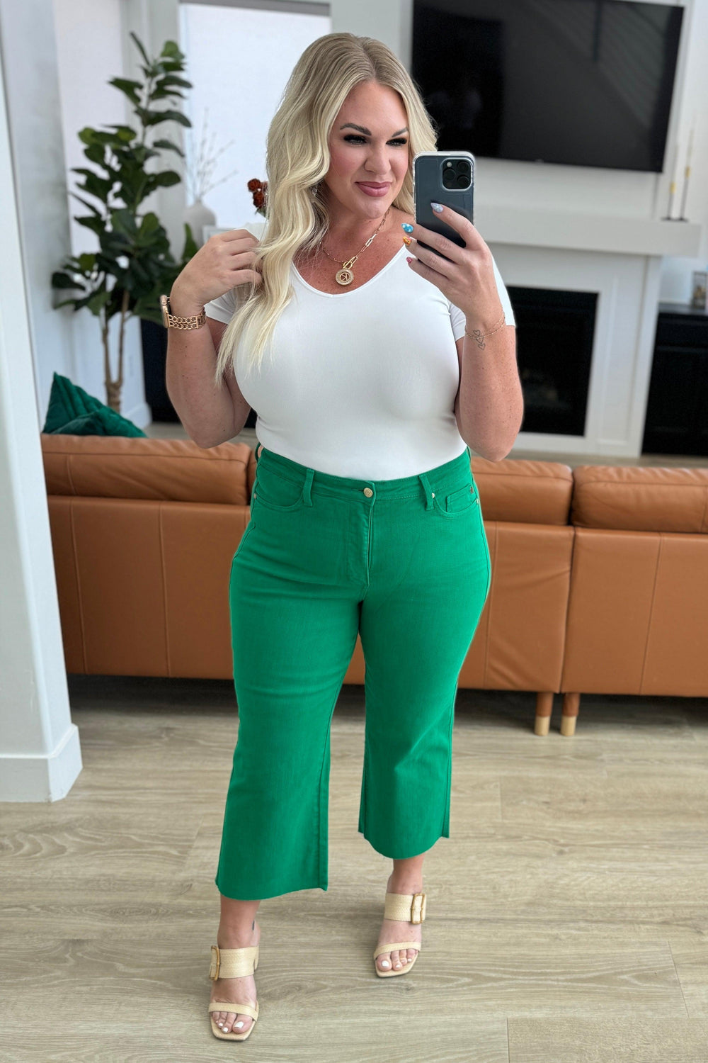Lisa High Rise Control Top Wide Leg Crop Jeans in Kelly Green Jeans