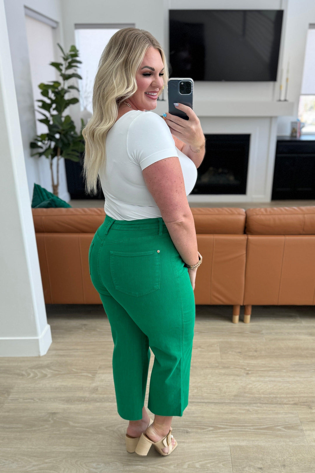 Lisa High Rise Control Top Wide Leg Crop Jeans in Kelly Green Jeans