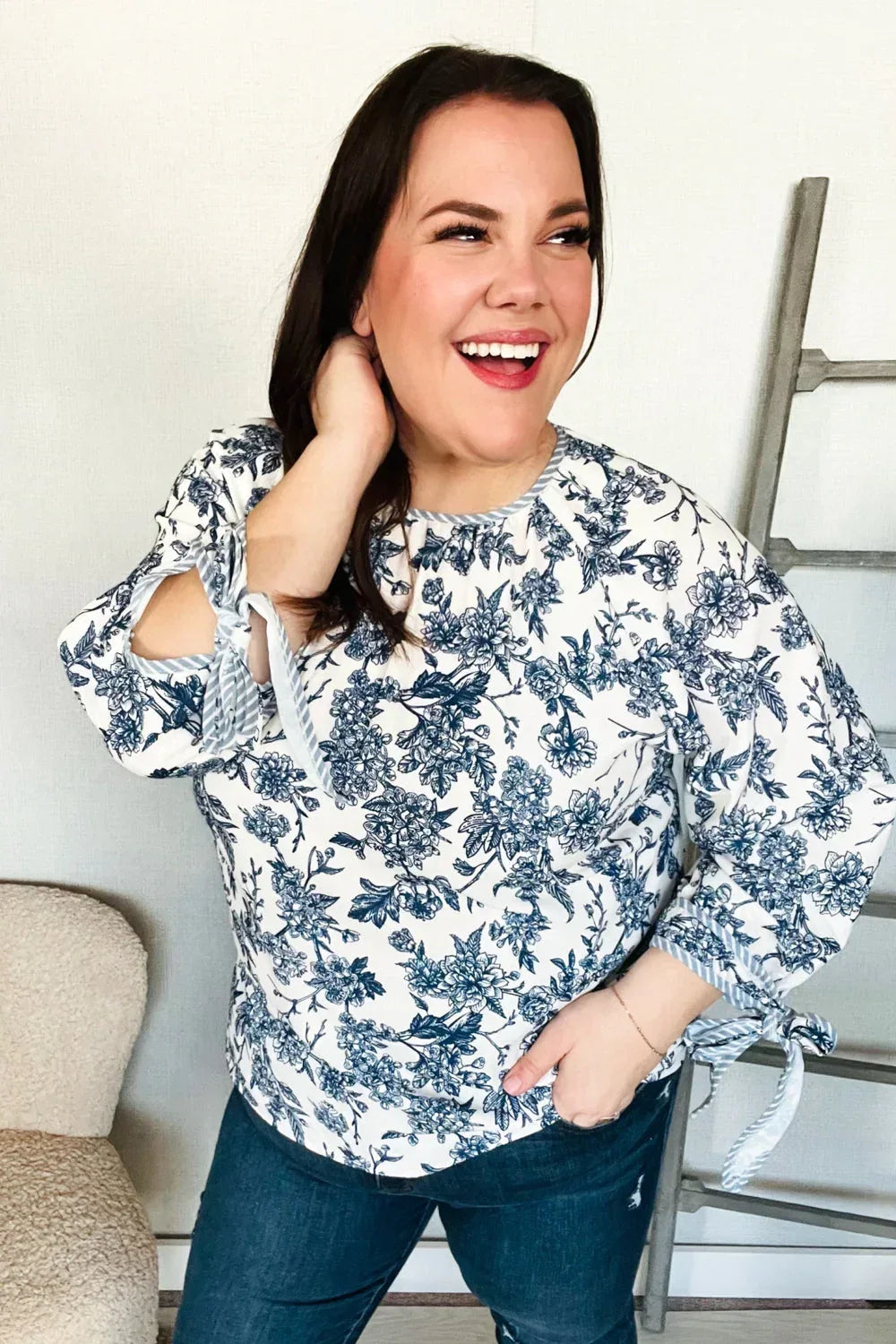 Vintage Chic Navy & Ivory Three-Quarter Bow Sleeve Contrast Stripe Blouse - DAVERRI FASHIONS