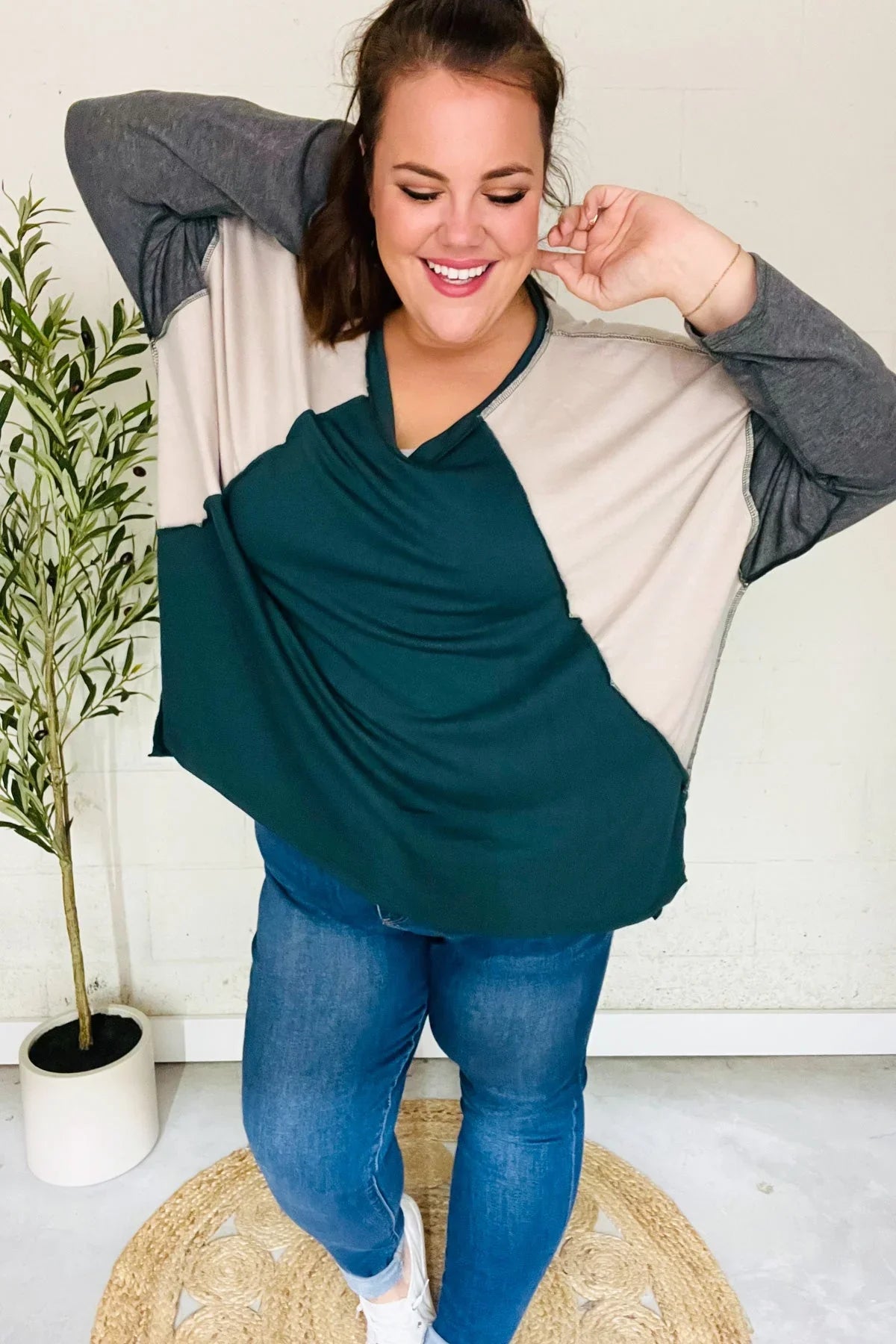Stand Out Hunter Green V Neck Raglan Color Block Outseam Top | Daverri Fashions