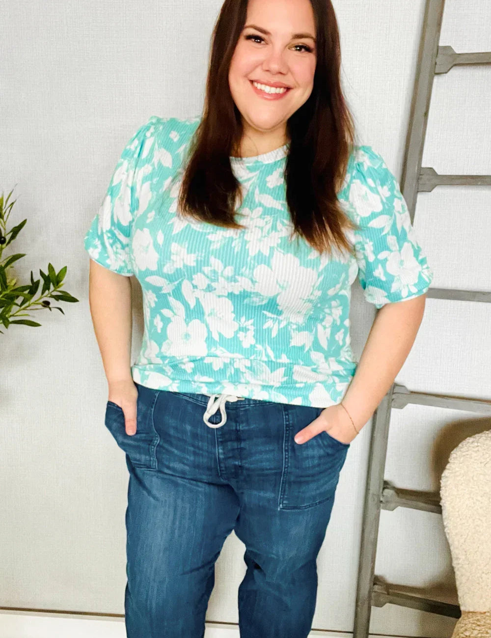 Spring Vibes Mint Wavy Rib Puff Short Sleeves Floral Top | Daverri Fashions