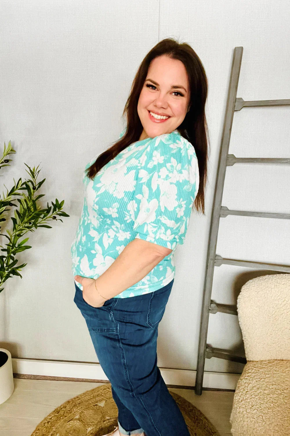 Spring Vibes Mint Wavy Rib Puff Short Sleeves Floral Top | Daverri Fashions