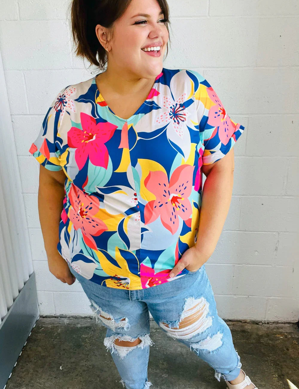 Navy & Yellow Tropical Floral V Neck Top | 07-01-25 Summer Sale Daverri Fashions