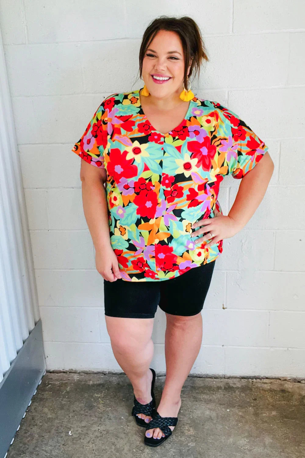 Multicolor Tropical Floral V Neck Drop Shoulder Top | Daverri Fashions