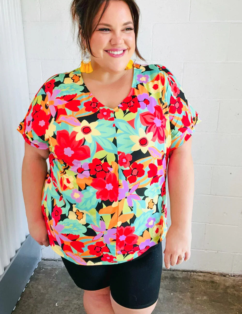 Multicolor Tropical Floral V Neck Drop Shoulder Top | Daverri Fashions