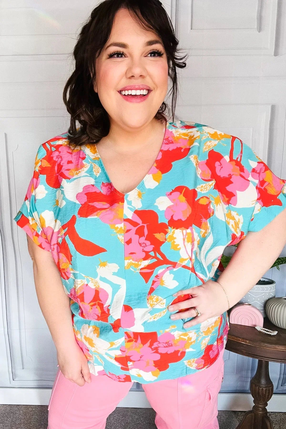 Weekend Ready Aqua & Coral Floral V Neck Woven Top | Daverri Fashions