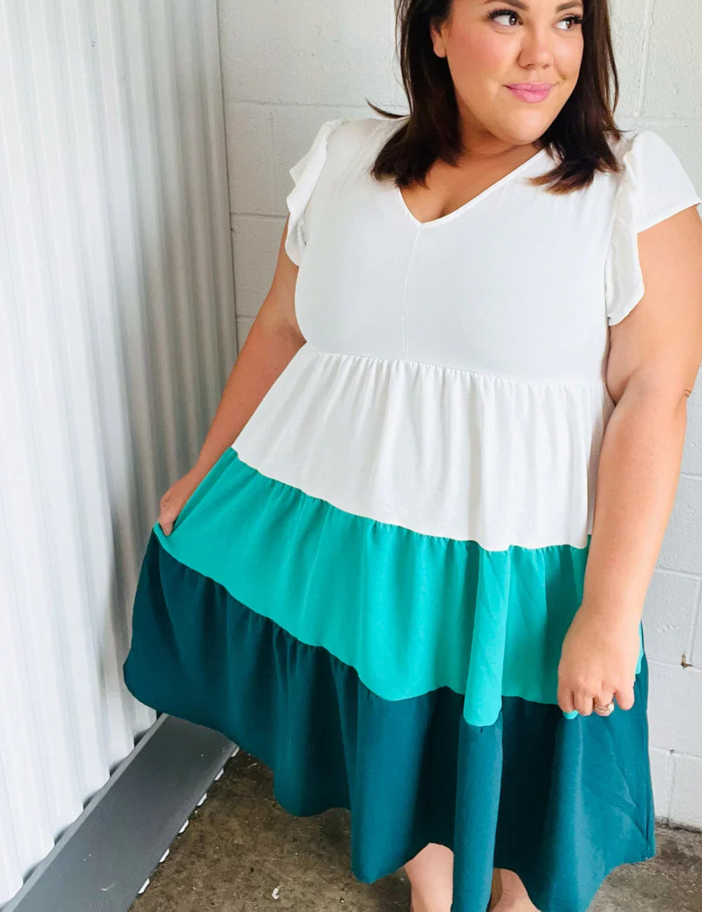 Seafoam & Emerald Tiered Frill Sleeve Midi Dress | Daverri Fashions