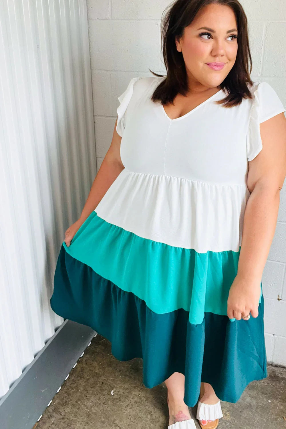 Seafoam & Emerald Tiered Frill Sleeve Midi Dress | Daverri Fashions