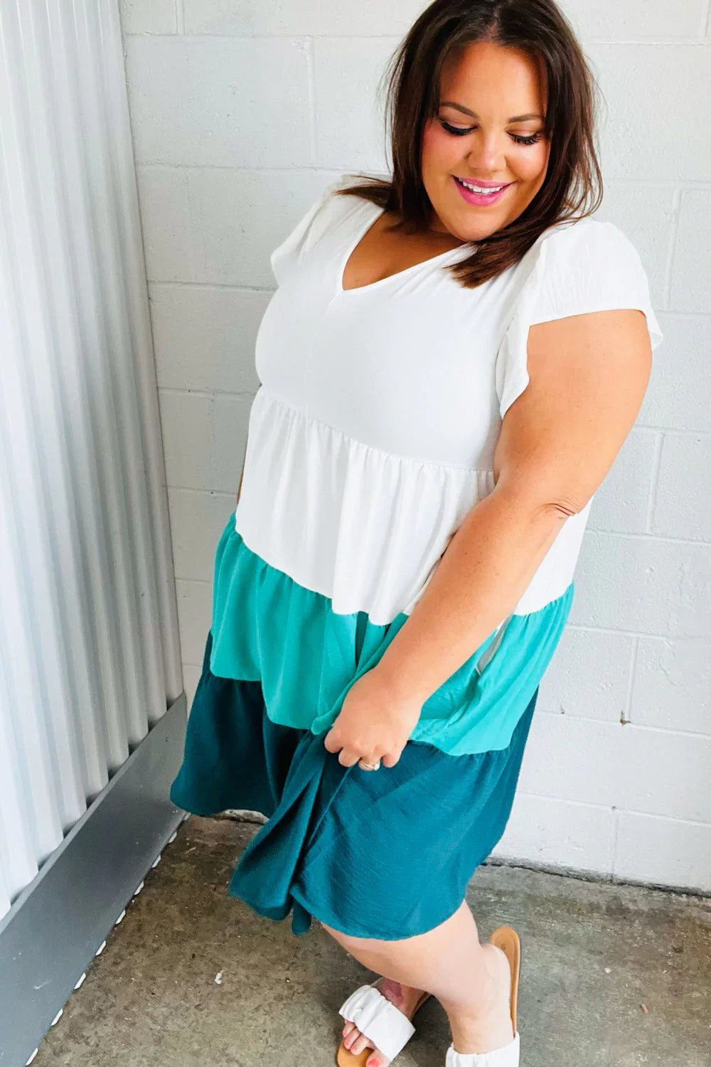 Seafoam & Emerald Tiered Frill Sleeve Midi Dress | Daverri Fashions