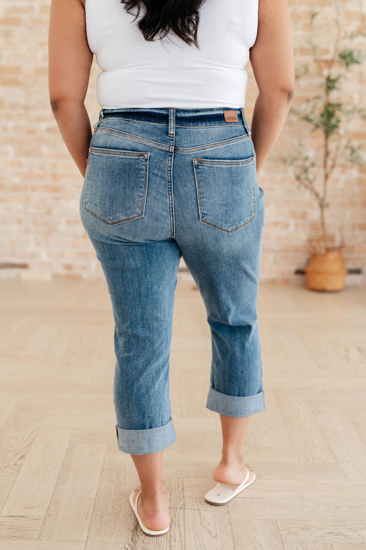 Judy Blue Laura Mid Rise Cuffed Skinny Capri Jeans Jeans