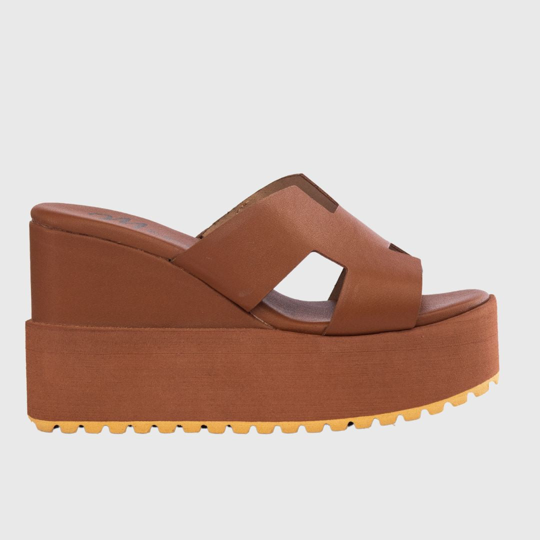 NORA 1 TAN WEDGES