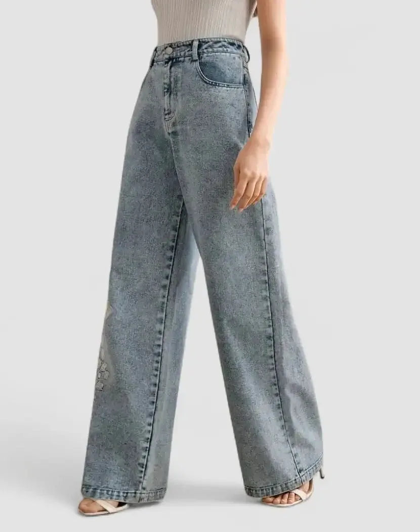 Women’s Plus Size Floral Embroidered Stretch Jeans - DAVERRI FASHIONS