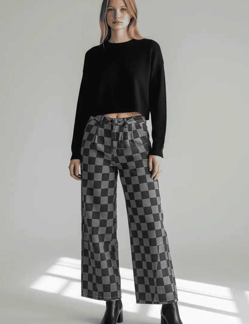 Checkered Wide Leg Jeans with Pockets | Jeans Daverri Fashions