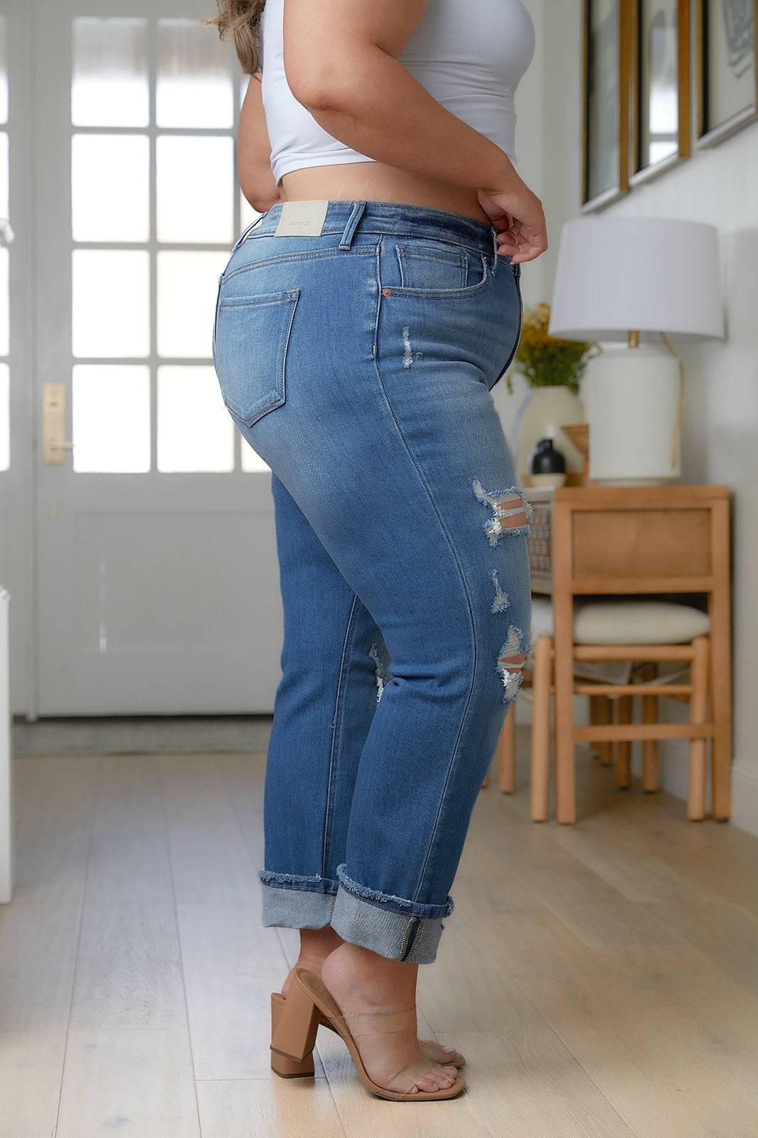 Plus Size Distressed High Waisted Straight Jeans Jeans