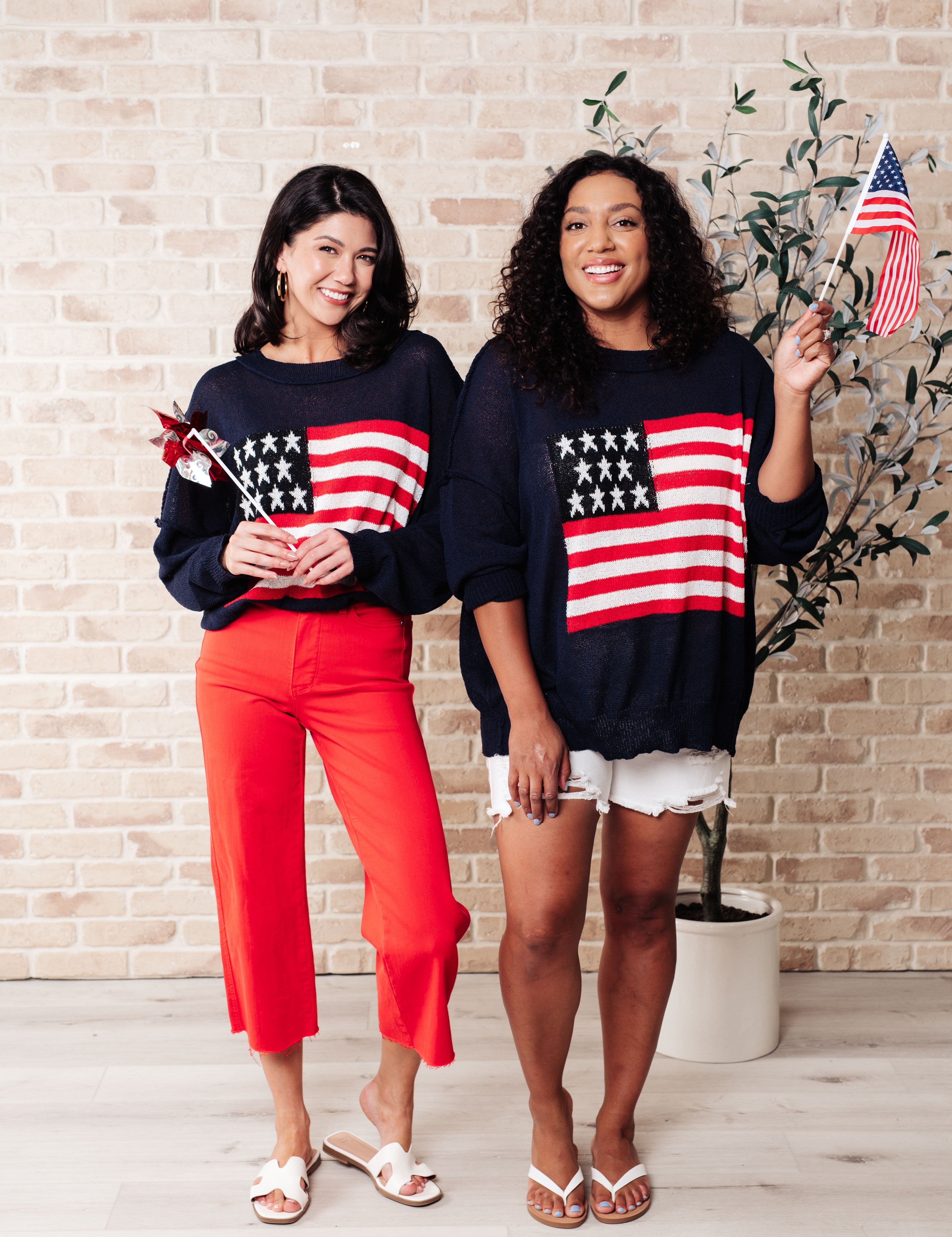 Oh Say Can You See Lightweight Pullover XL | Tops Daverri Fashions