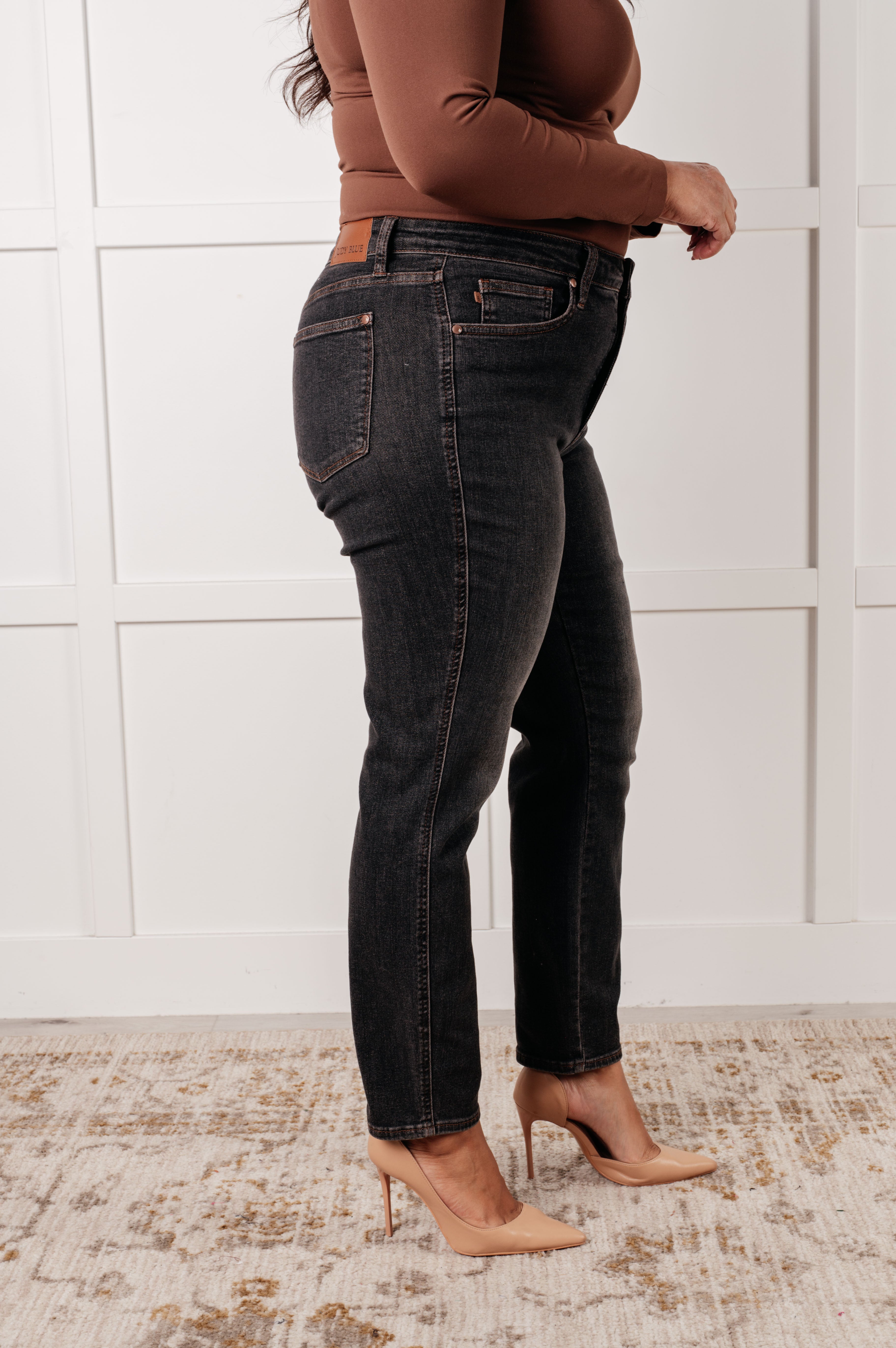 Judy Blue Mid Rise Control Top Slim Jeans Jeans