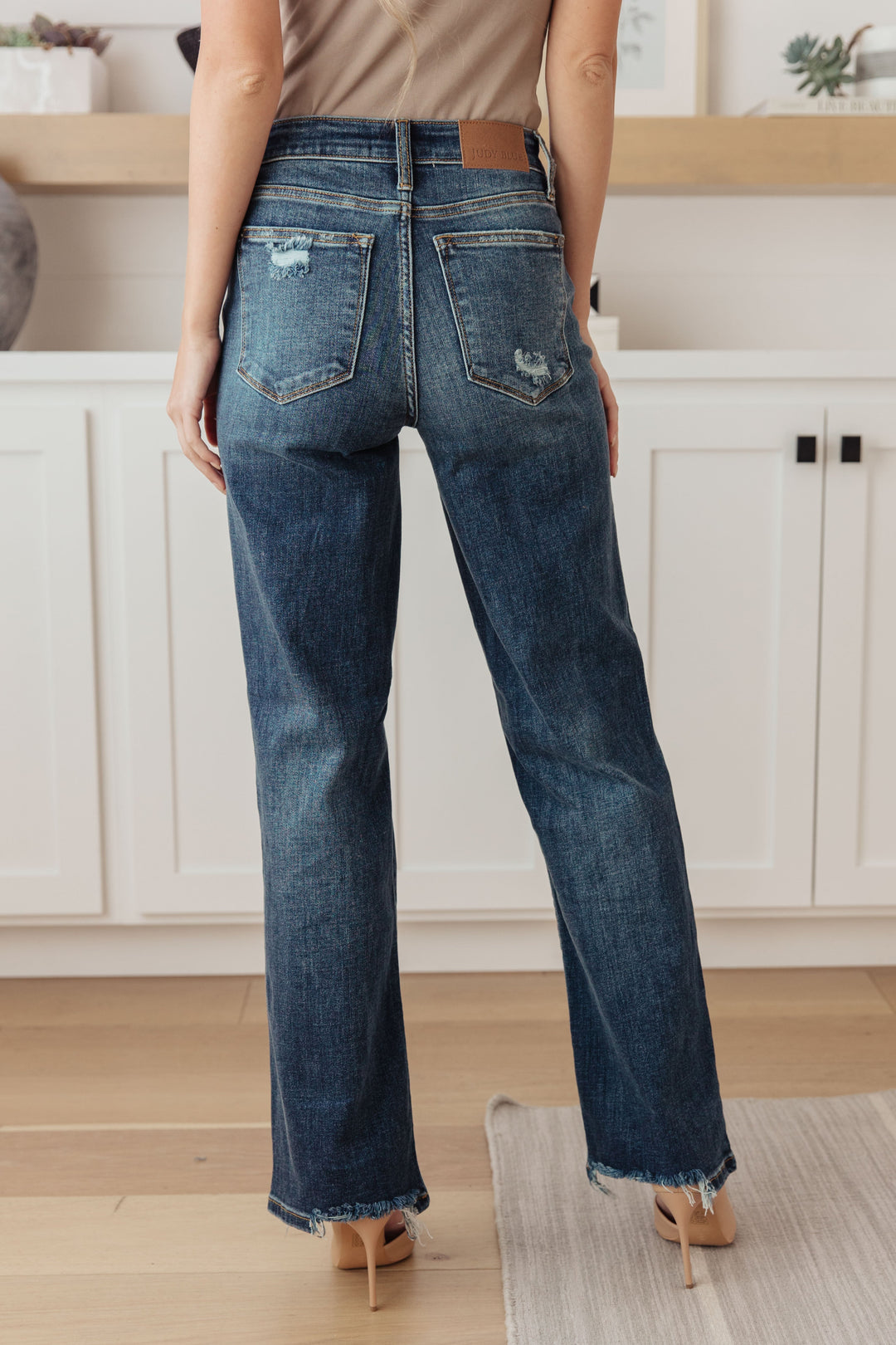 Rose High Rise 90's Straight Jeans in Dark Wash Jeans