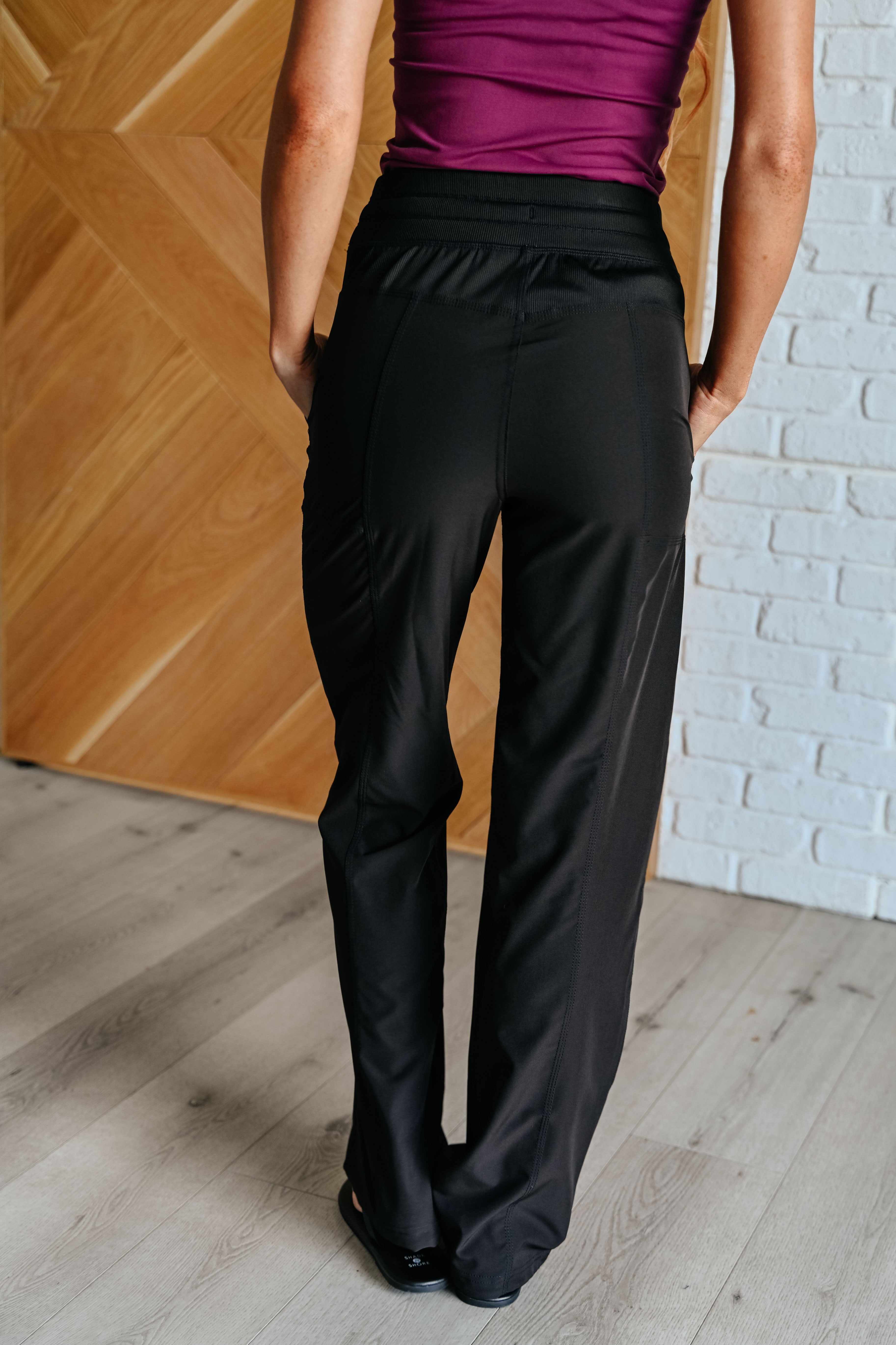 Runner's High Drawstring Joggers in Black Athleisure