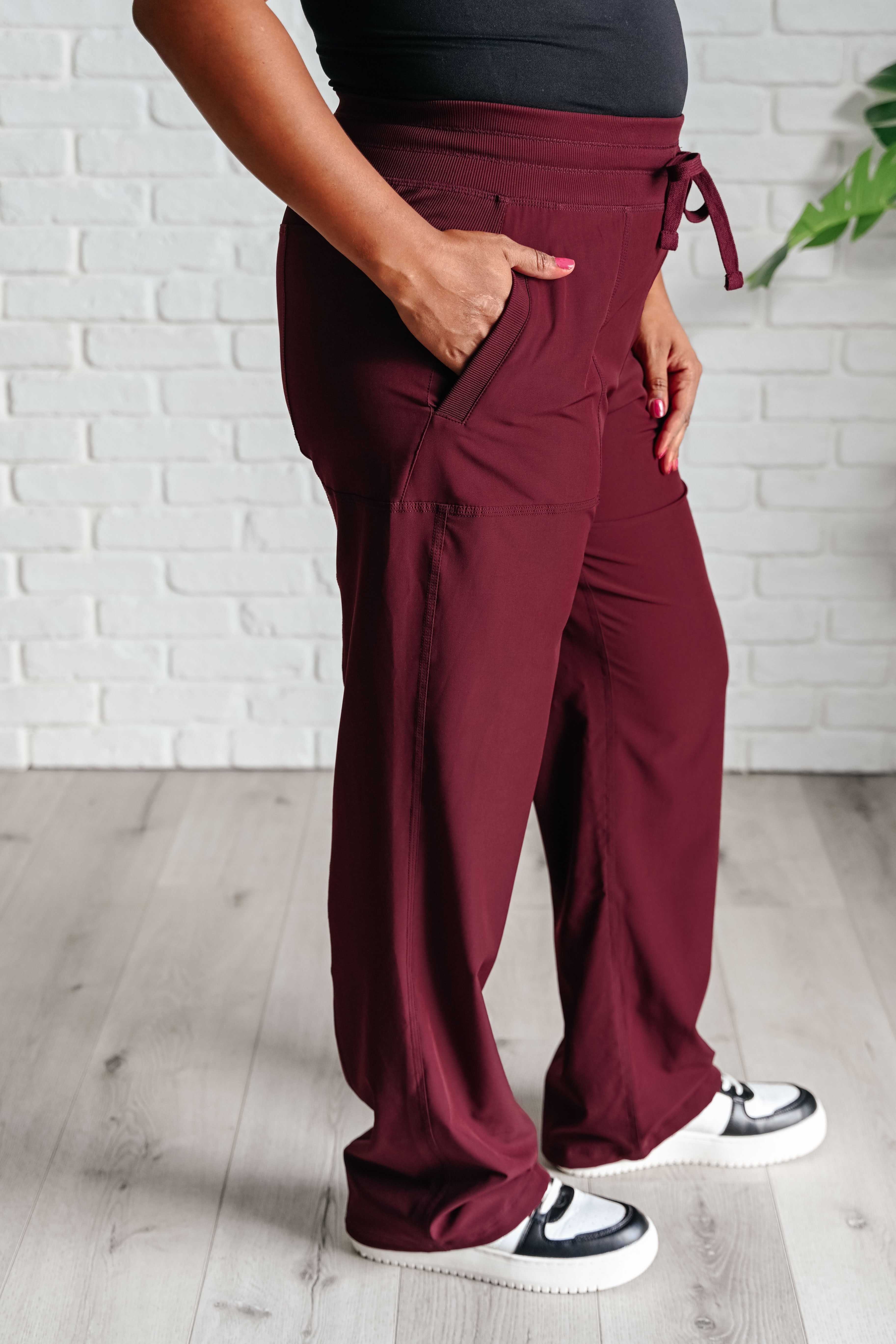 Runner's High Drawstring Joggers in Red Merlot Athleisure