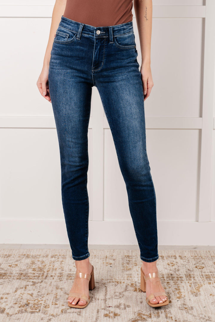 Judy Blue Mid Rise Thermal Vintage Skinny Jean Jeans