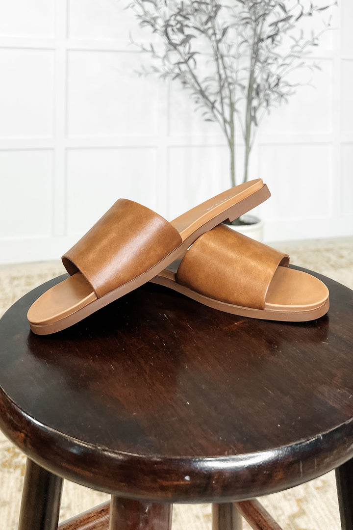 Sole Mate Slip on Sandals in Tan Womens