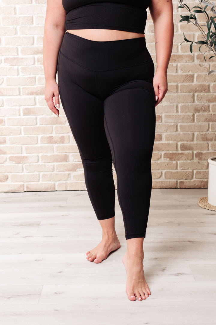 Somewhere to Start Leggings in Black Athleisure