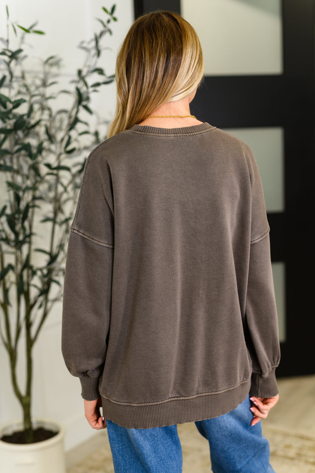 Stepped Hem Pullover in Brown