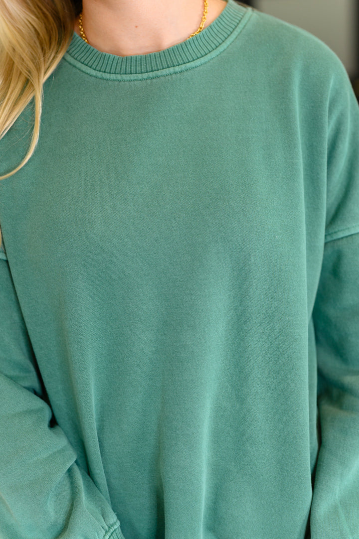 Stepped Hem Pullover in Dark Green
