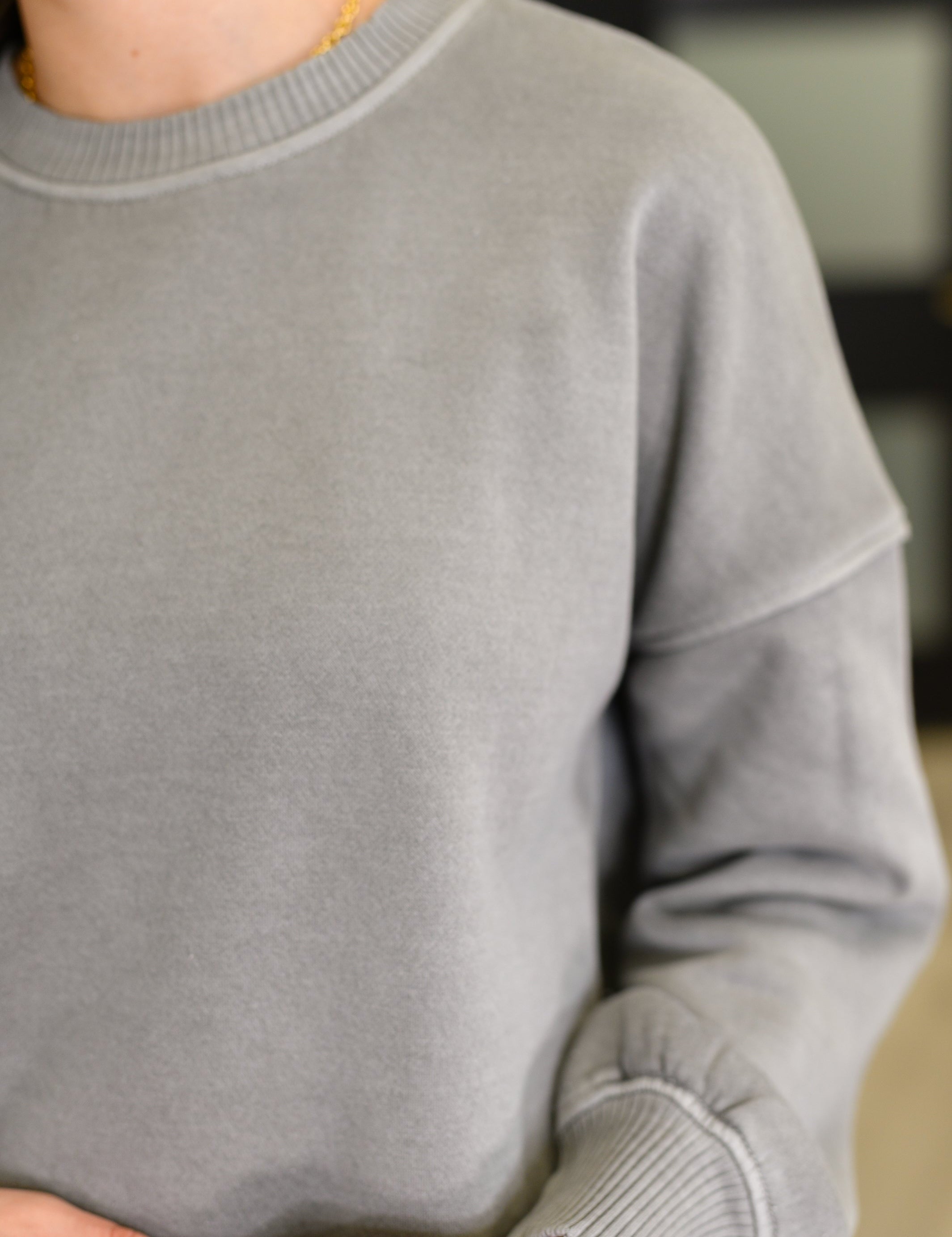 Stepped Hem Pullover in Sleet | Tops Daverri Fashions