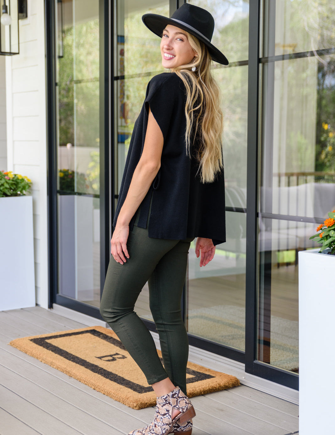 Andree by Unit The Finale Black Side Tie Top | Tops Daverri Fashions