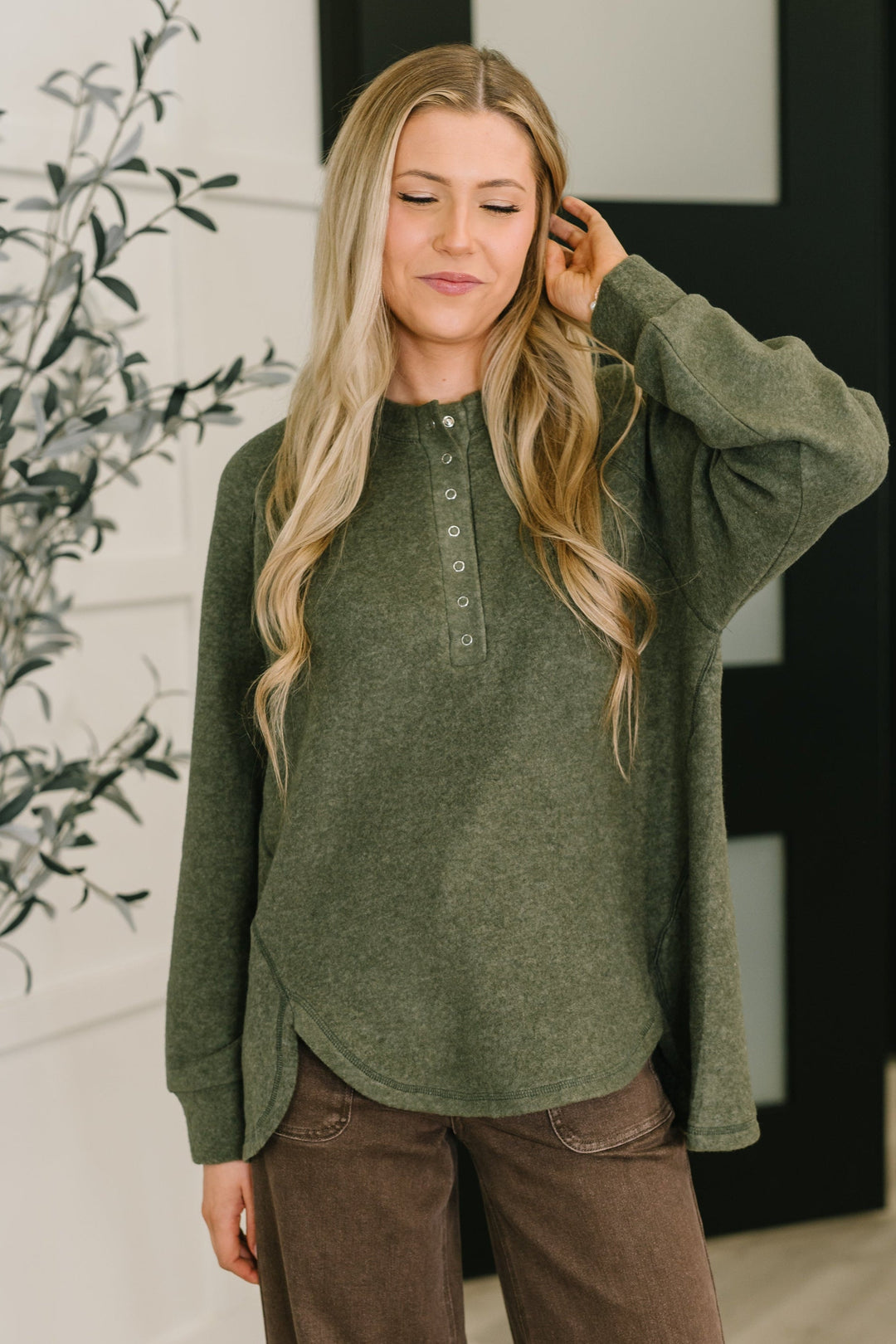 Urban Flux Scooped Hi-Low Long Pullover in Olive | Womens Daverri Fashions