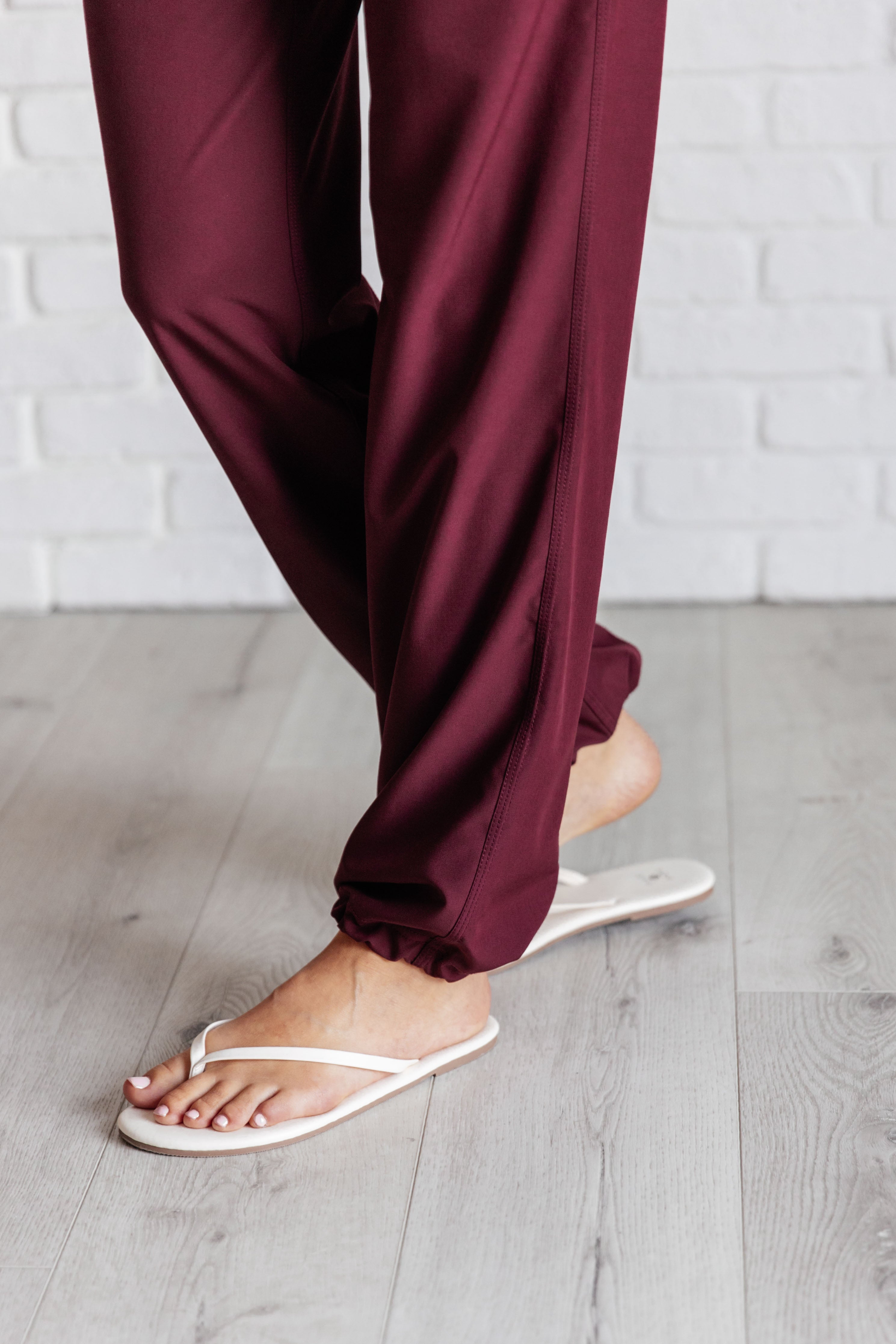 Runner's High Drawstring Joggers in Red Merlot Athleisure