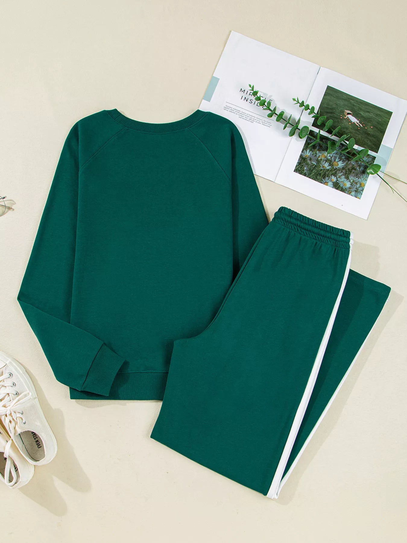 Green round neck tracksuit set with white stripes and drawstrings