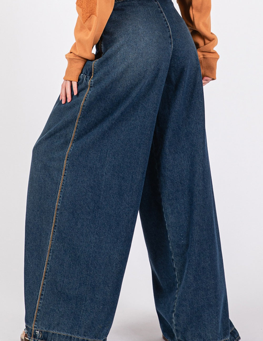 SAGE + FIG Mid-Rise Cargo Jeans with Pockets Jeans