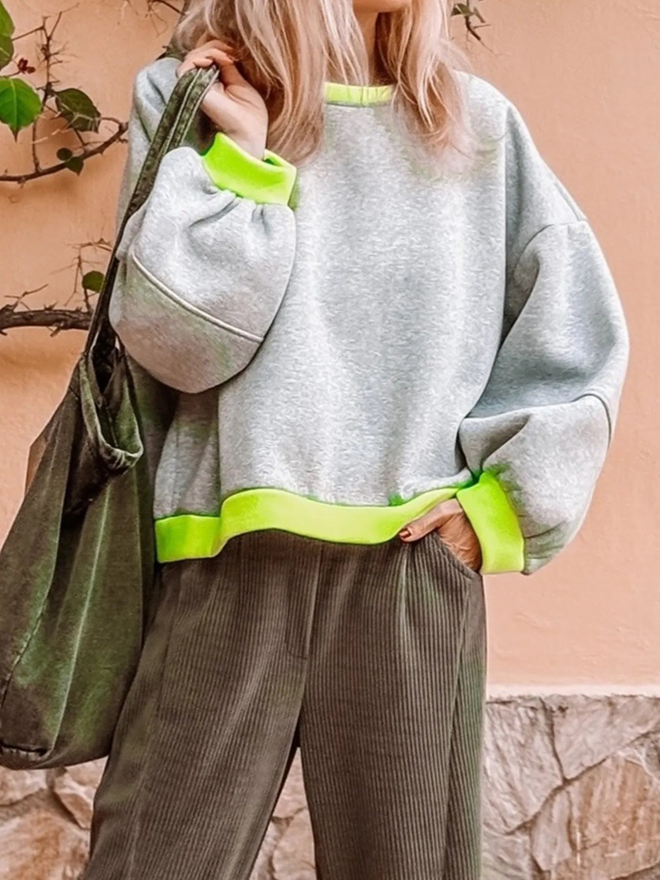 Light Gray Contrast Trim Oversized Sweatshirt | Sweatshirts Daverri Fashions