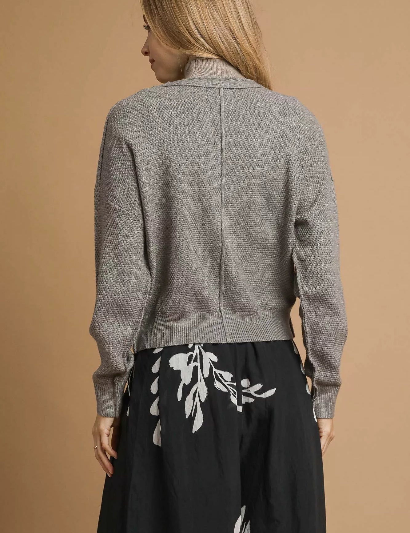 Umgee Chunky Cable Knit V-Neck Button-Up Cardigan H. Grey | Cardigans Daverri Fashions