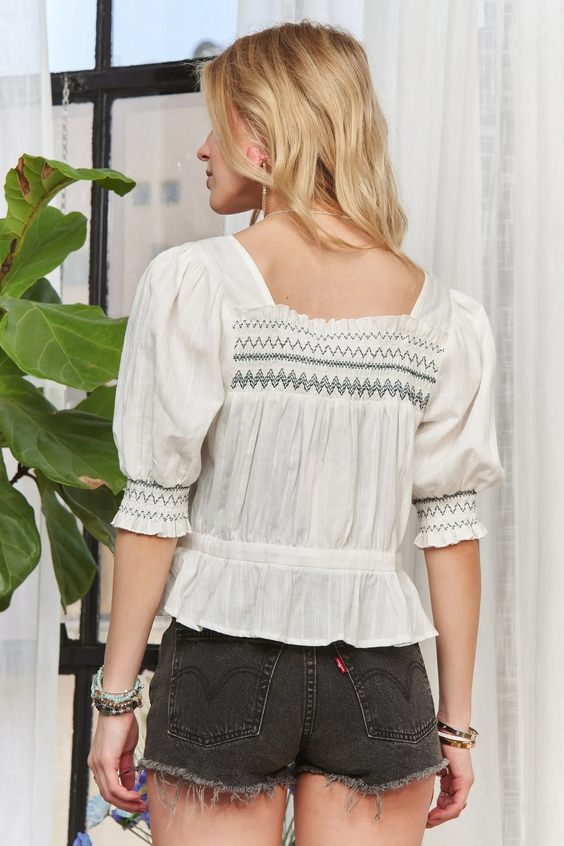 ADORA Smocked Puff Sleeve Peasant Blouse - DAVERRI FASHIONS